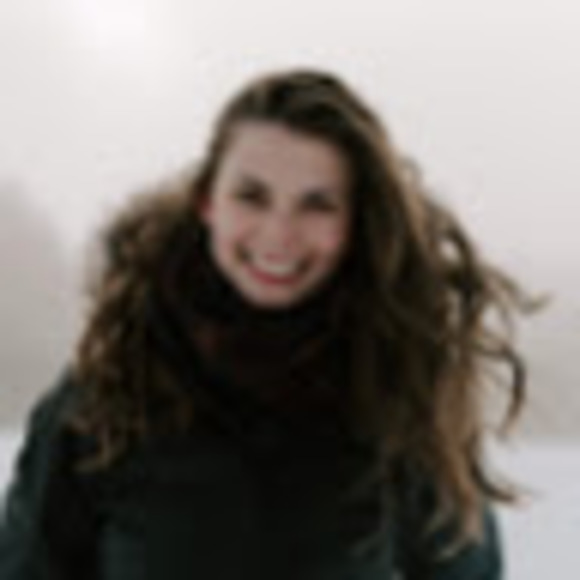 Meet your Posher, Julie - Picture 1 of 1